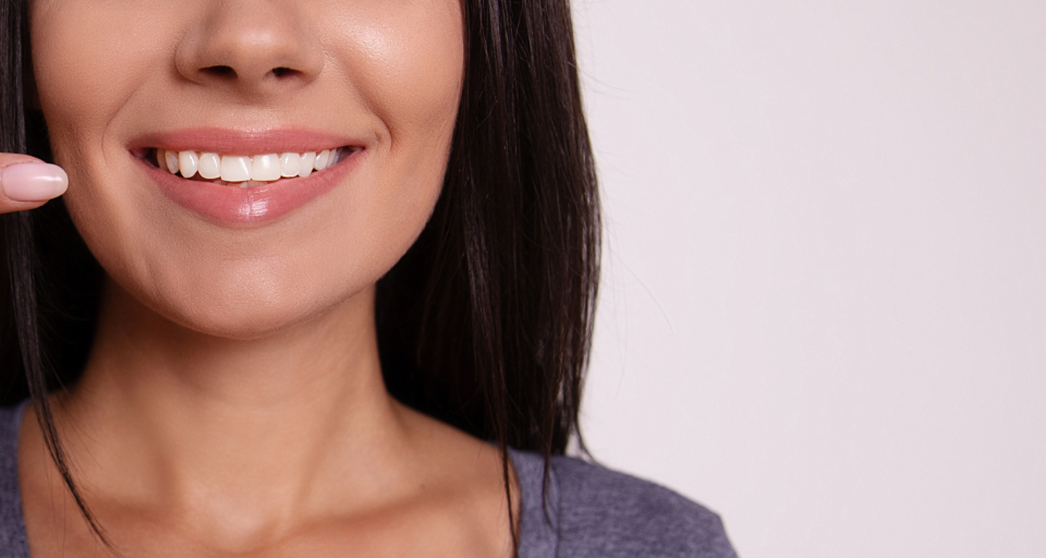Cuánto cuesta ponerse implantes dentales